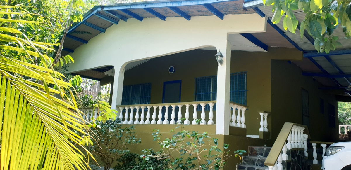 HOUSE FOR SALE IN COSTA ESMERALD, SAN CARLOS