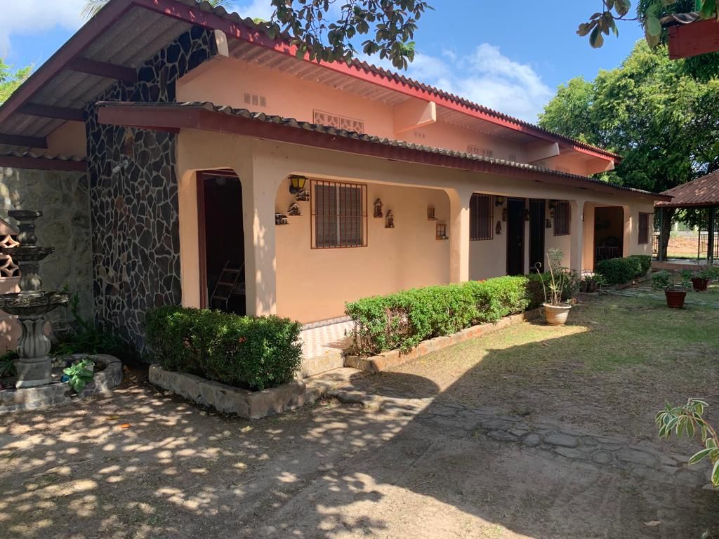 FAMILY HOME IN SAN JOSE, SAN CARLOS FOR SALE