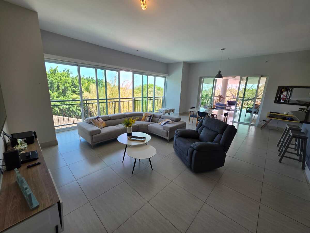 Modern Beach Condo near Coroando