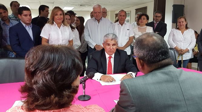 Mulino applies for Presidential Candidacy