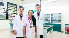 Young Panamanians dominate chemistry competition
