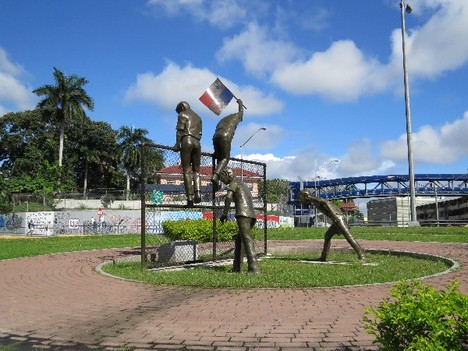 Martyrs Day honors Panamanian civilians