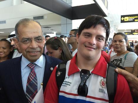 Coronado Maduro gets gold at Special Olympics