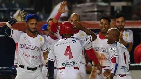 Panama makes history in Caribbean Series