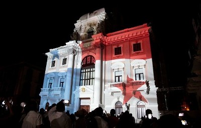 Light show inaugurates patriotic month